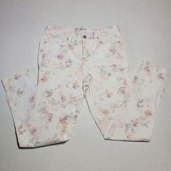 Style & Co White Denim Jeans w/ Flowers Curvy Skinny Leg - Size 8 - Picture 2 of 6